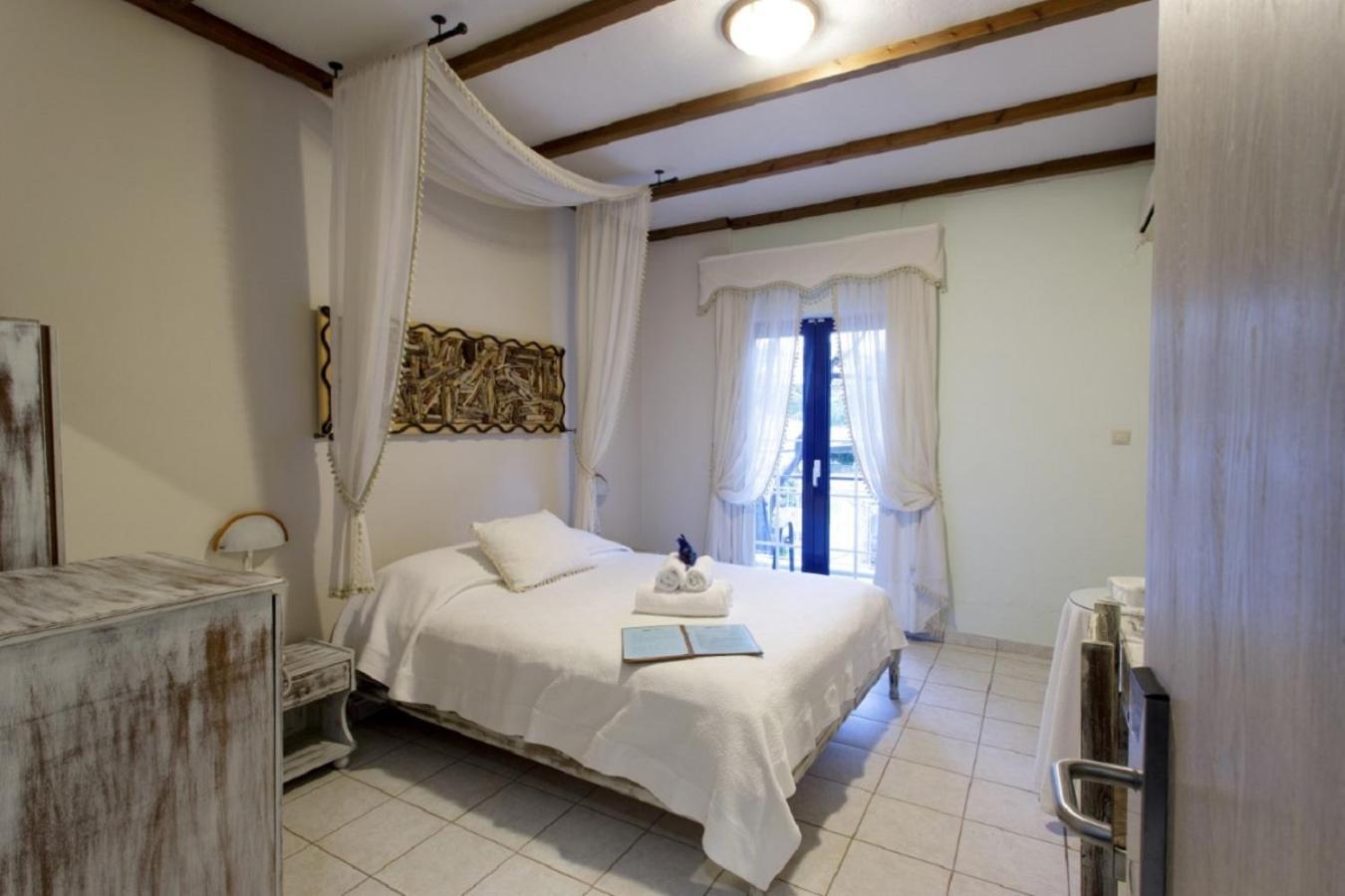 Argo Hotel Agioi Apostoli Habitación foto